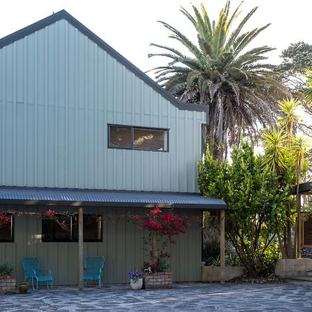 Bow Street Apartments & Cottage Raglan Esterno foto