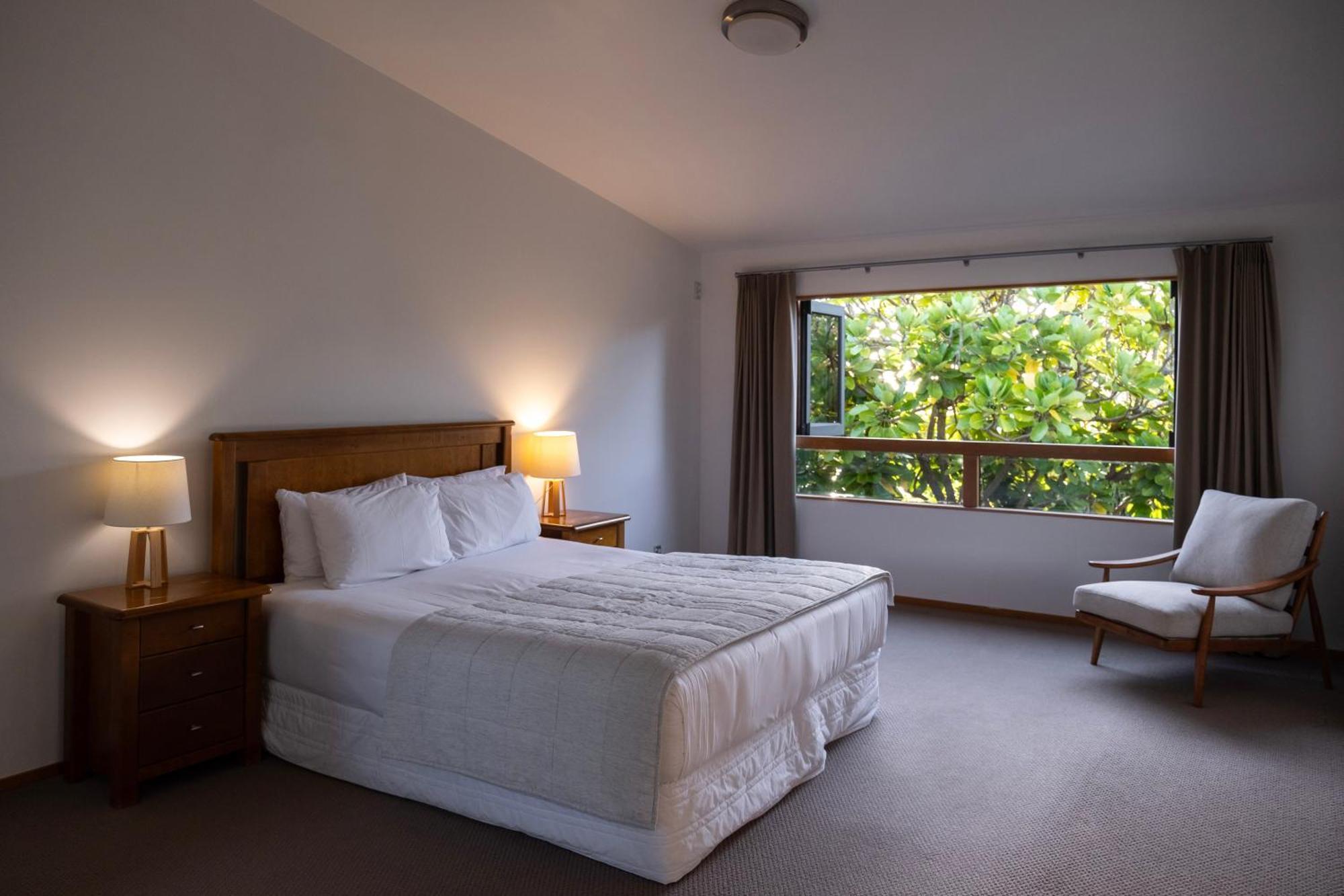 Bow Street Apartments & Cottage Raglan Esterno foto
